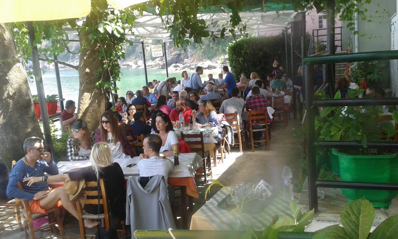 Nissaki Guesthouse Keramidhion Bagian luar foto